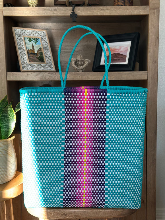 Chavelita handwoven bag