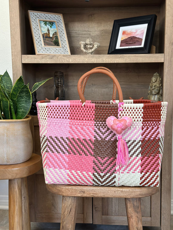Chavelita handwoven bag