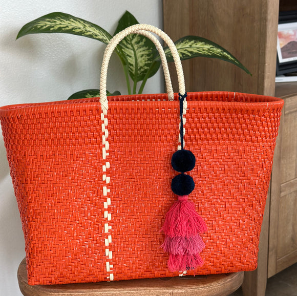 Chavelita handwoven bag