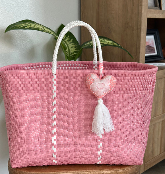 Chavelita handwoven bag
