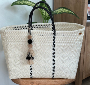 Chavelita handwoven bag