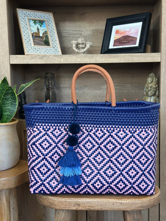 Chavelita handwoven bag