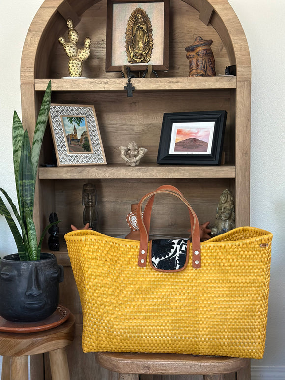 Carlota handwoven bag