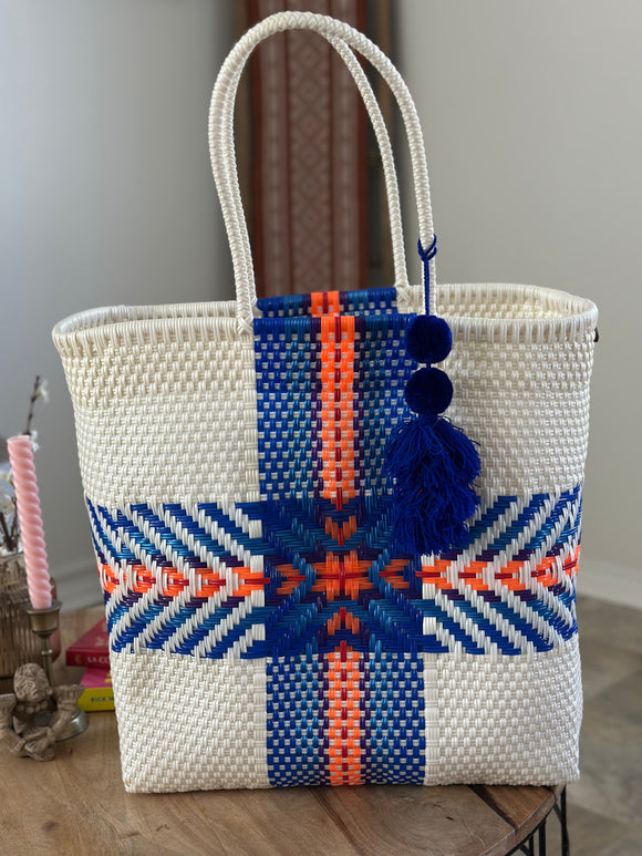 Chavelita handwoven bag
